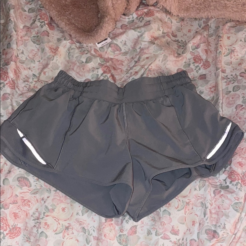 Women's Lulu lemon Rhino Gray hotty hot Athletic Shorts